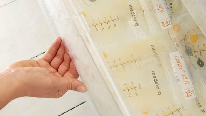 How to Store, Freeze and Thaw Breast Milk - Goldtex