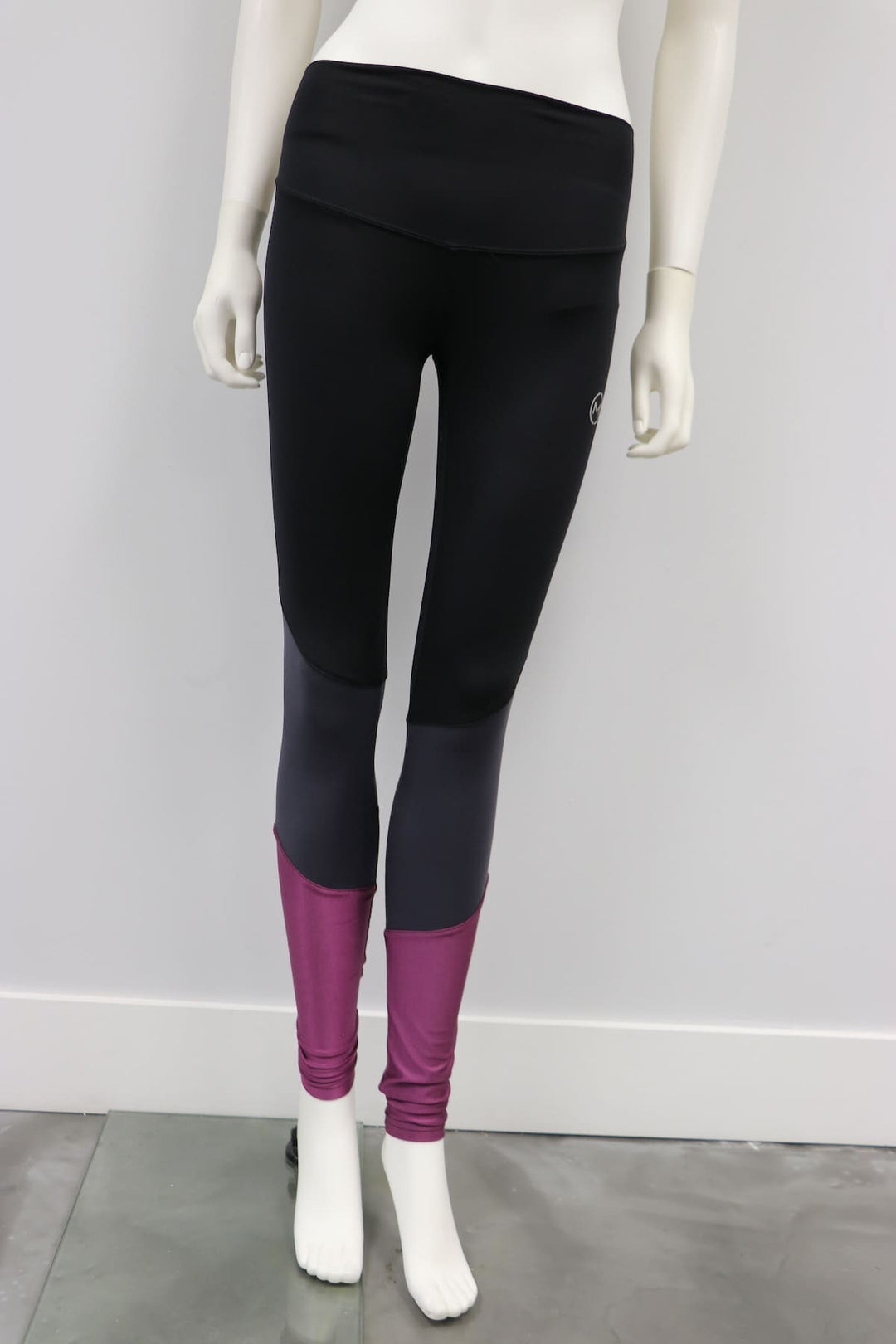 Balance Legging Black-Raisin colorblock leggings displayed on mannequin against a plain wall.