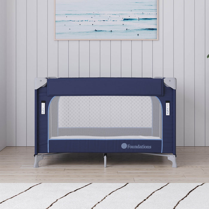 Parc de voyage portable Foundations SnugFresh® Celebrity pour bébés