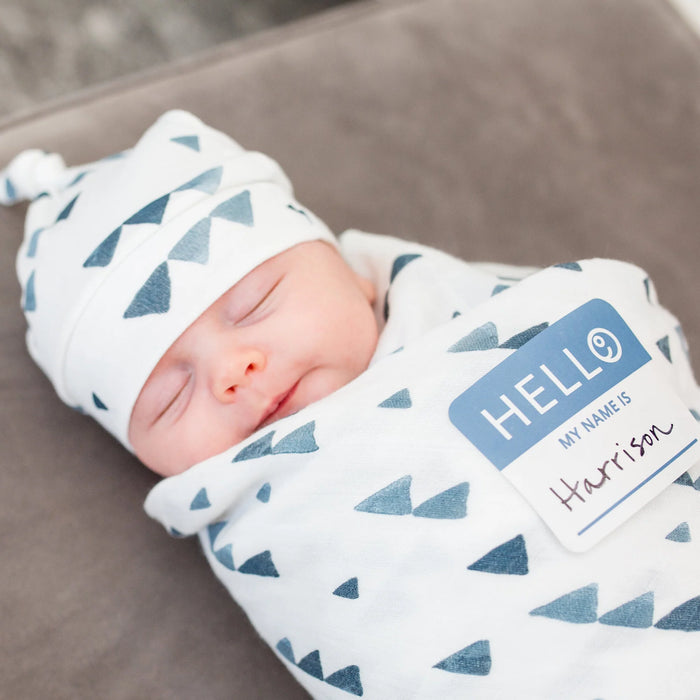 Lulujo Blanket & Knotted Hat Hello World