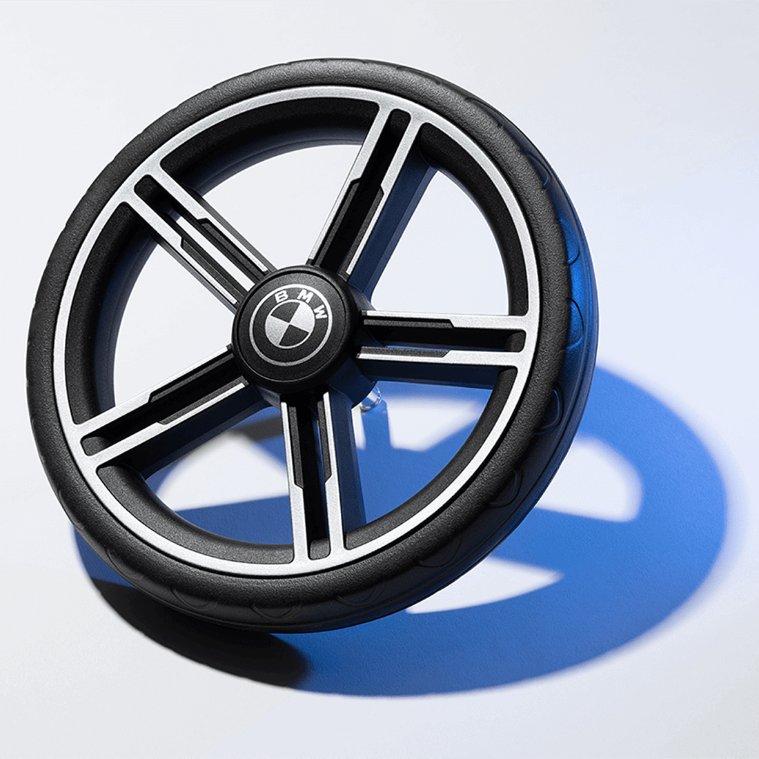 Poussette pour bébé TRVL LX de Nuna - Collection BMW - Mica