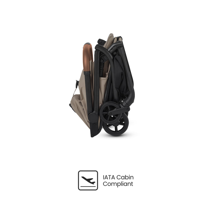 Poussette de voyage Silver Cross Nia - Compacte et conforme aux normes IATA pour les cabines de bagage