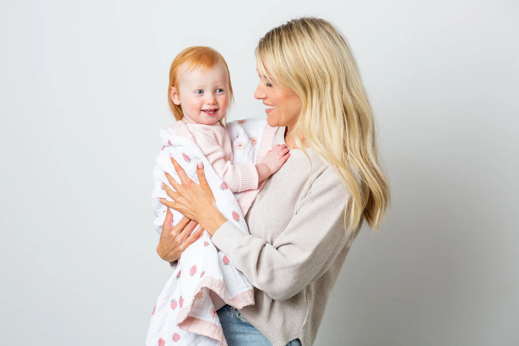 Couverture pour bébé matelassée classique Lulujo 100 % mousseline de coton 3 plis