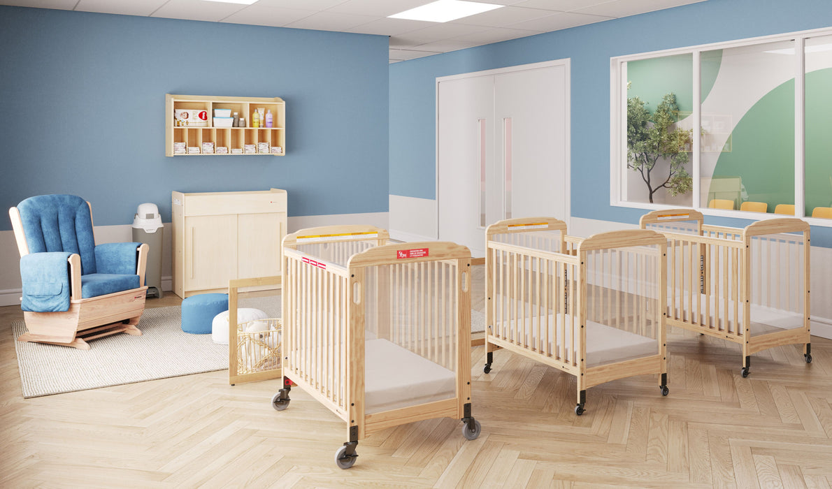 Lit de bébé compact d'évacuation Foundations Next Generation First Responder® – Lit de bébé Clearview pour garderie
