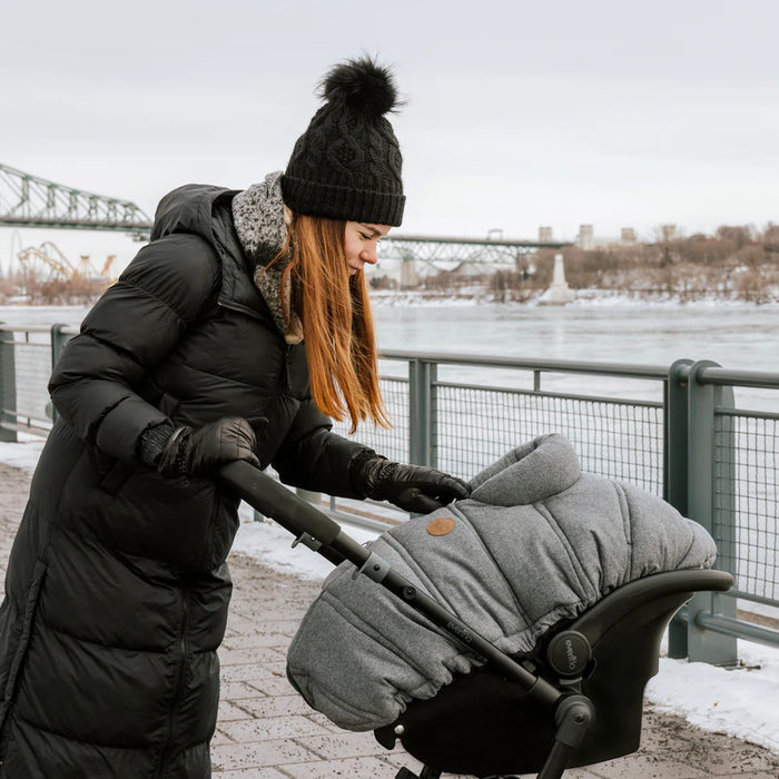 Housse d'hiver pour siège d'auto pour bébé de Petit Coulou - Collections Laine et Classique