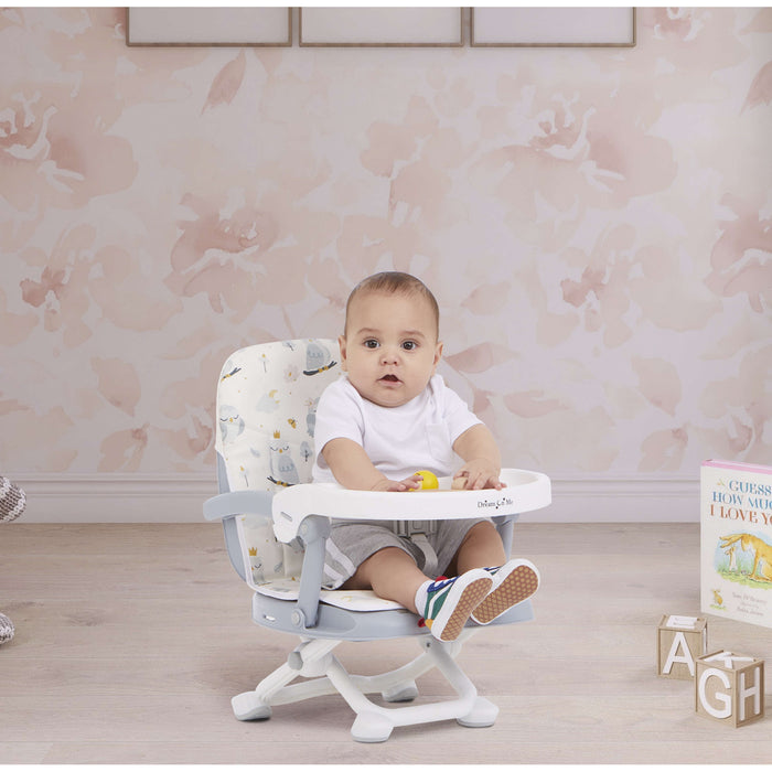 Dream On Me Munch N’ Go Booster Seat – Light Grey lifestyle