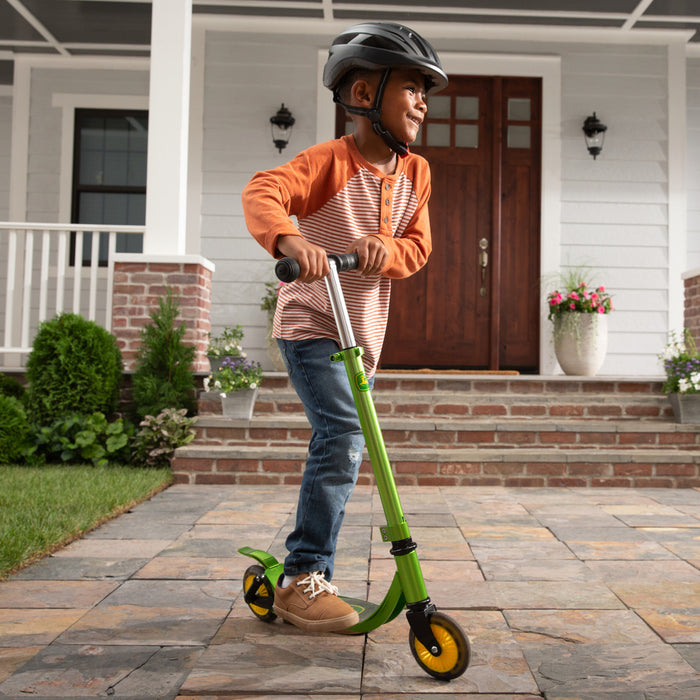 Tomy - John Deere Kids’ Kick Scooter – Lightweight Aluminum Scooter with Lighted Wheels & Adjustable Height – Ages 5+