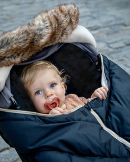 7 A.M.® - 7 A.M Car Seat Cocoon-Tundra - Black Faux Fur