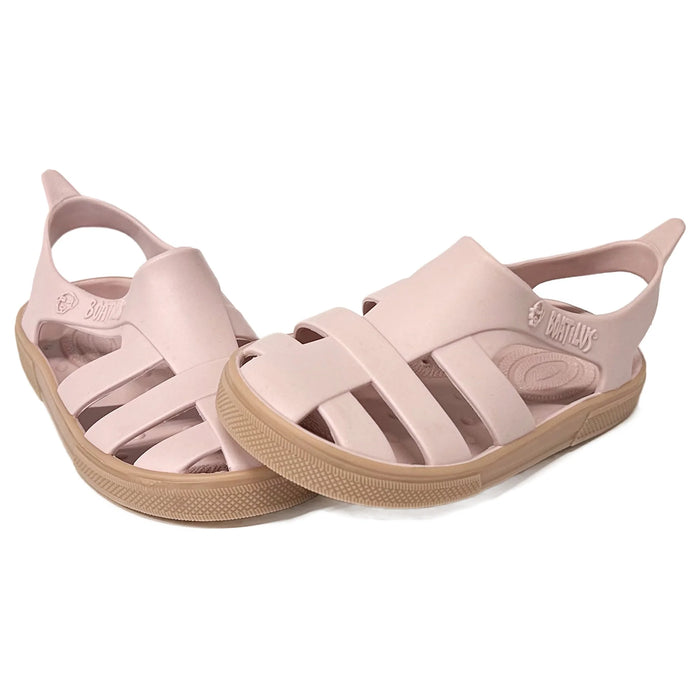 Boatilus Bioty kids sandals in light pink displayed side by side on a white background.