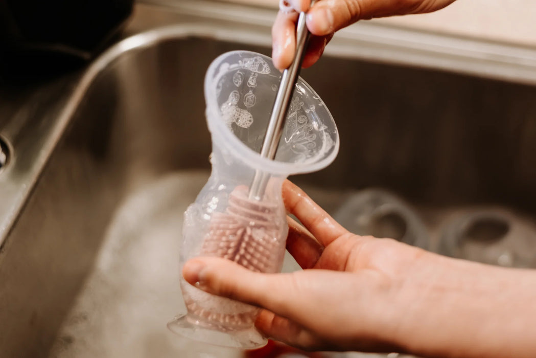 Tire-lait en silicone de Haakaa 2e Génération - 5 oz / 150 ml (MEILLEUR VENDEUR)