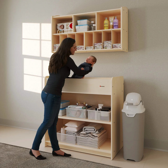 Table à langer Foundations® SafeStart™ avec étagères de rangement