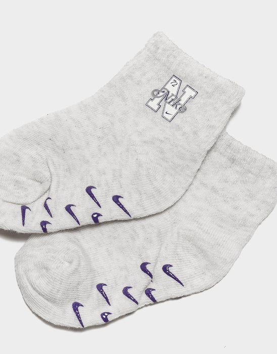 Chaussettes Nike® Varsity Gripper (lot de 3) taille bébé | de 6 à 24 mois