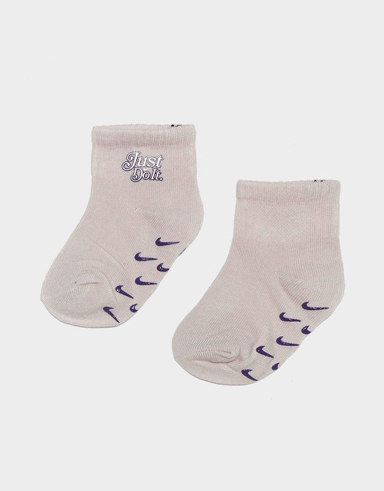 Chaussettes Nike® Varsity Gripper (lot de 3) taille bébé | de 6 à 24 mois