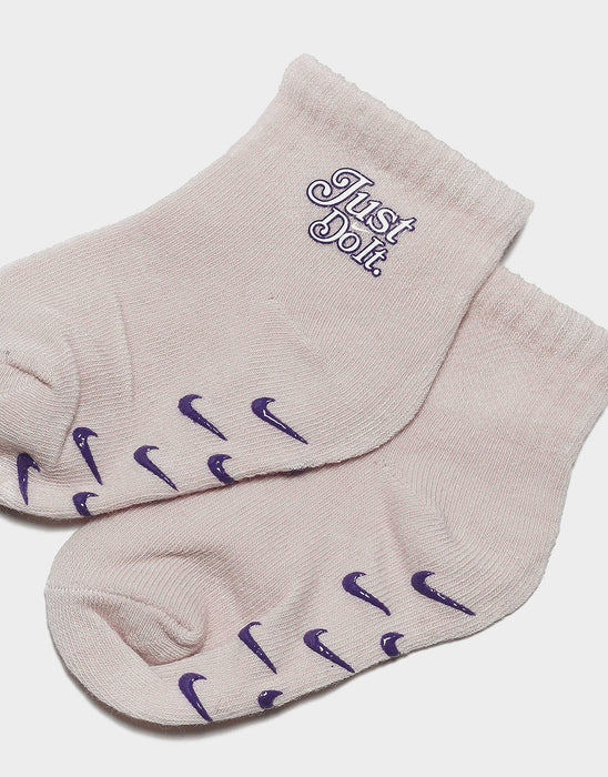 Chaussettes Nike® Varsity Gripper (lot de 3) taille bébé | de 6 à 24 mois