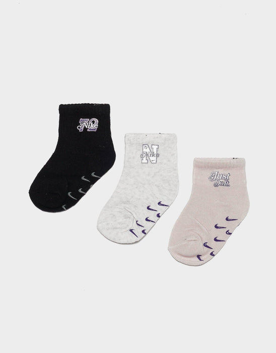Chaussettes Nike® Varsity Gripper (lot de 3) taille bébé | de 6 à 24 mois