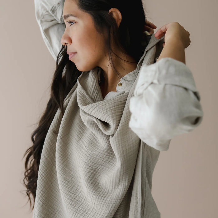 Snuggle me Organic Muslin Cotton Nursing Cover Blanket
