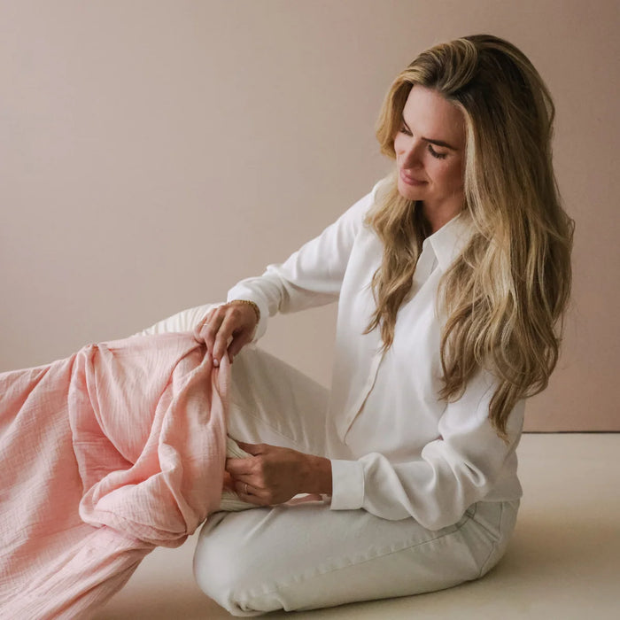 Snuggle me LoungerCurveCover organic cotton muslin