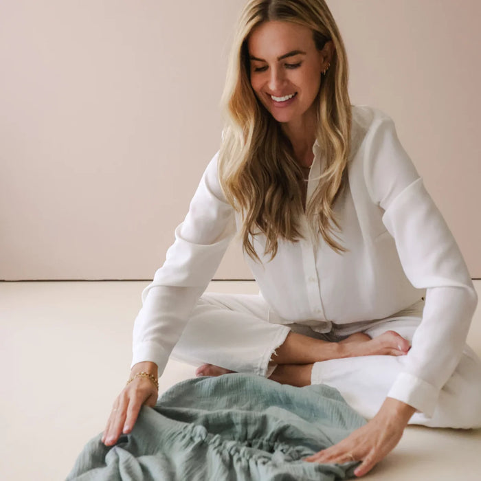 Snuggle me LoungerCurveCover organic cotton muslin