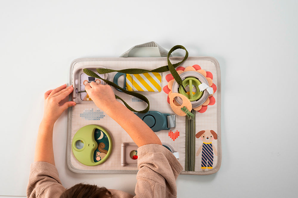 Taf Toys® Snap'n Learn Board 18m+
