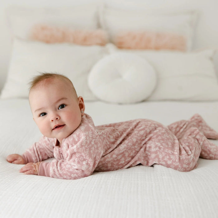 Pyjama 1 pièce à pieds pour bébés en velours de Perlimpinpin - 3-6m