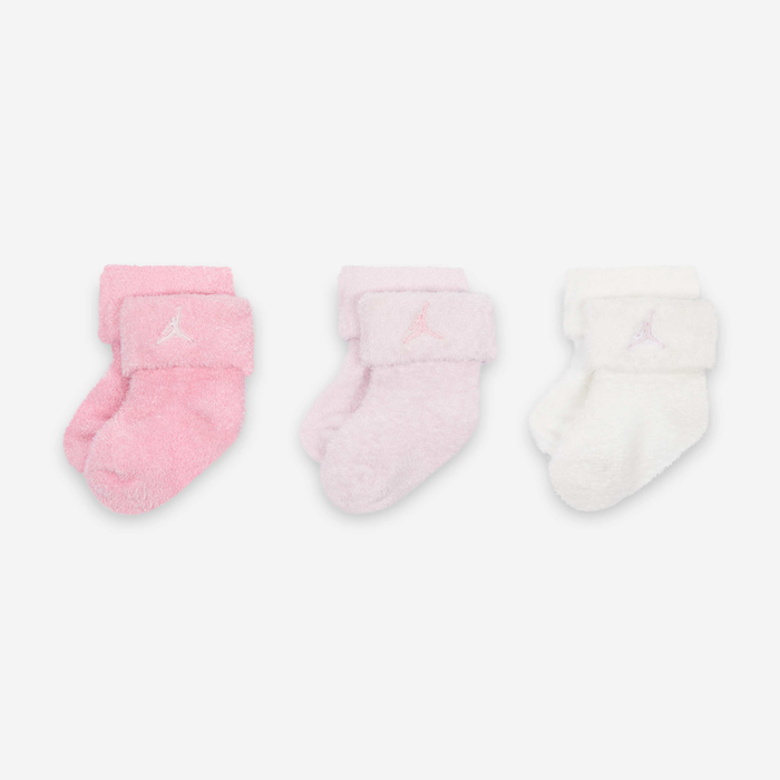 Jordan infant soft and cozy ankle socks 01