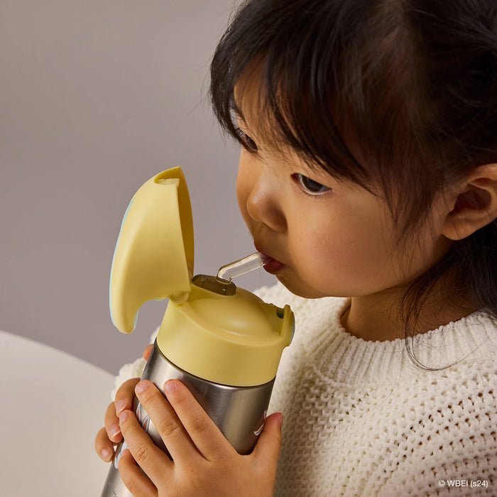 b.box insulated water bottle Looney Tunes design held by a child drinking through straw lid