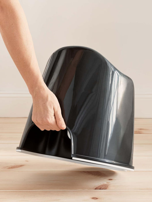 BabyBjörn Potty Chair – Black/White detail