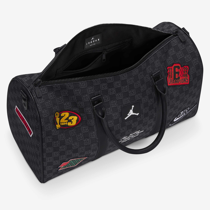 Jordan Monogram duffle bag Black 04