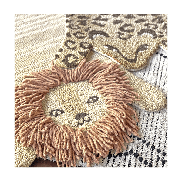 Crane - Crane Lion Shape Wool Rug - Kendi