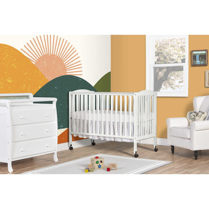 Dream on Me - Dream on Me Folding Full Size Crib