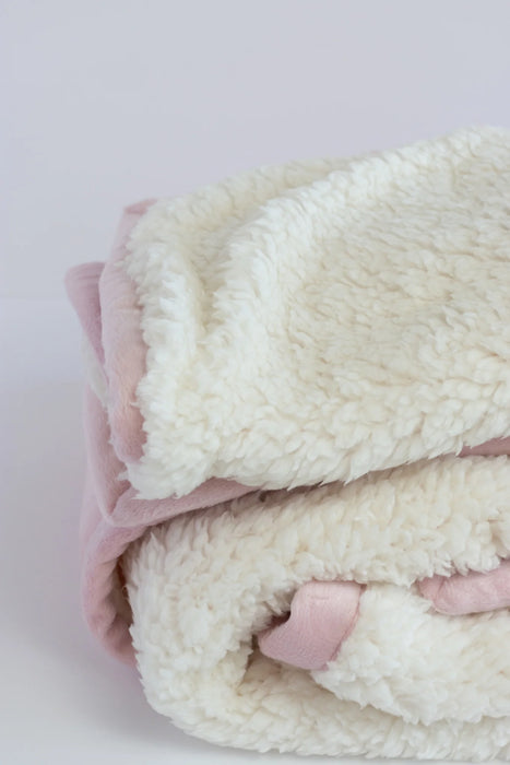 Couverture Sherpa pour bébé de Juddlies Designs – (30 po x 40 po)