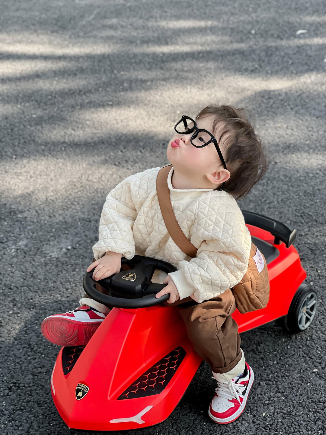 Freddo Toys - Freddo Toys Lamborghini Swing Car