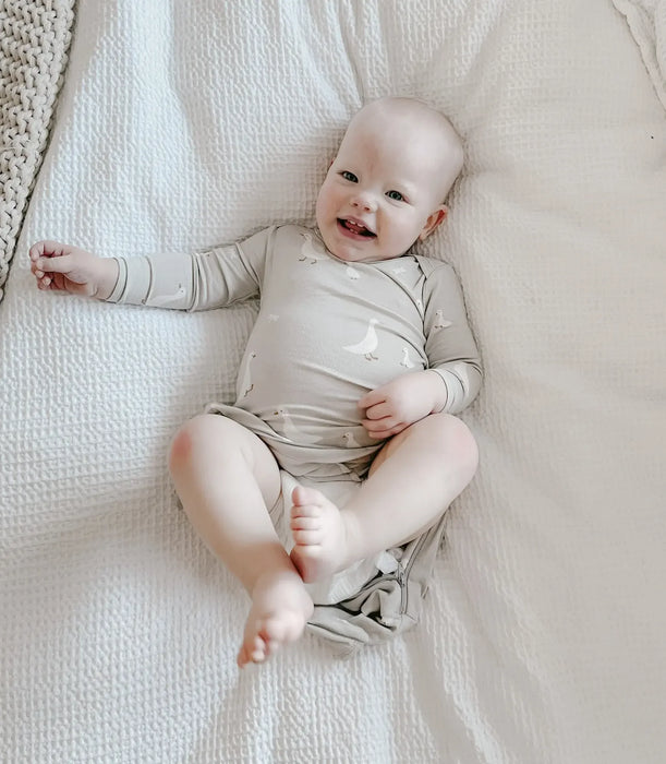 Gunamuna - Gunamuna 2-in-1 Convertible Baby Footie | Sizes 0 to 24m