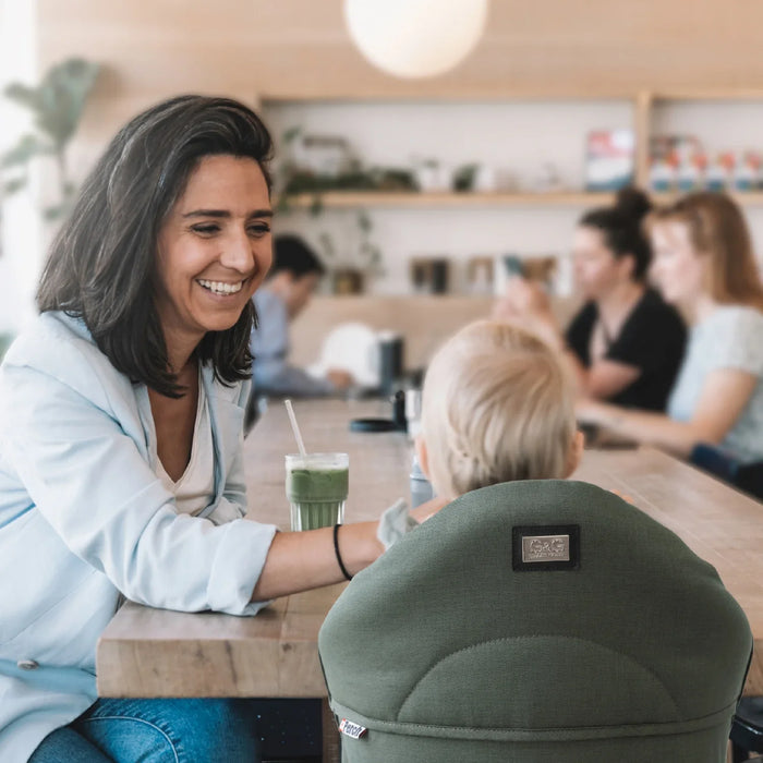 Guzzie&Guss® - Guzzie&Guss® Perch Hook-On Highchair – Tropical Green (Sleek Chrome Edition)