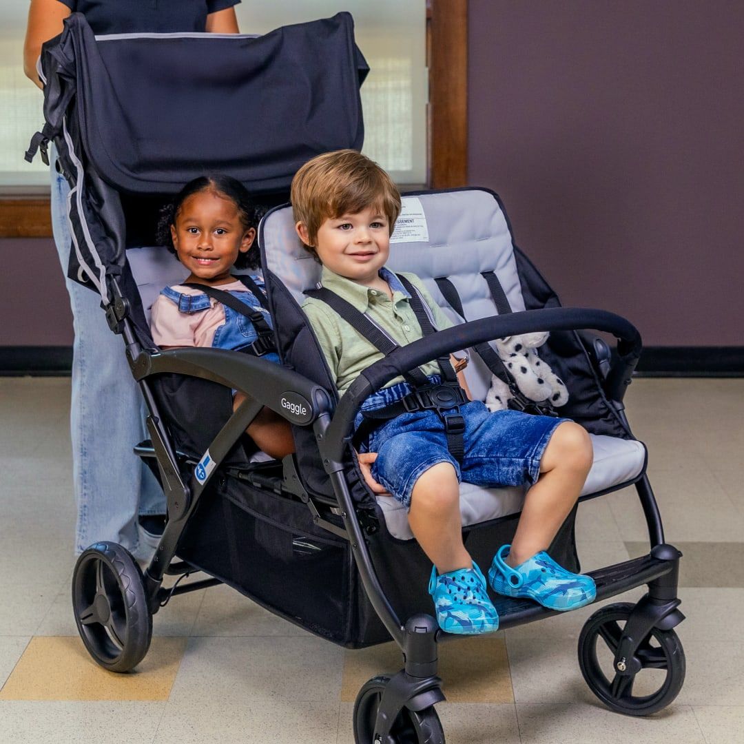 Poussette quadruple Gaggle Odyssey 4 places de Foundations – Poussette pour plusieurs enfants 