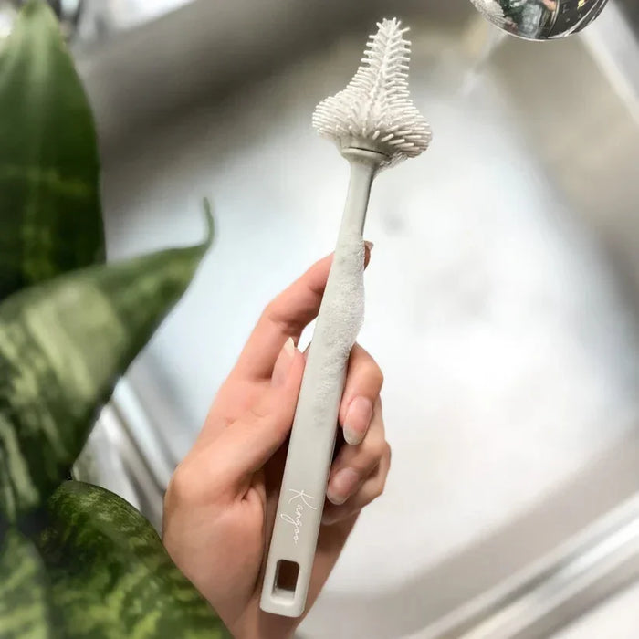 Kangoo et cie - Kangoo et cie Cleaning Brush for Food Pouches, Baby Bottles, and Other Accessories