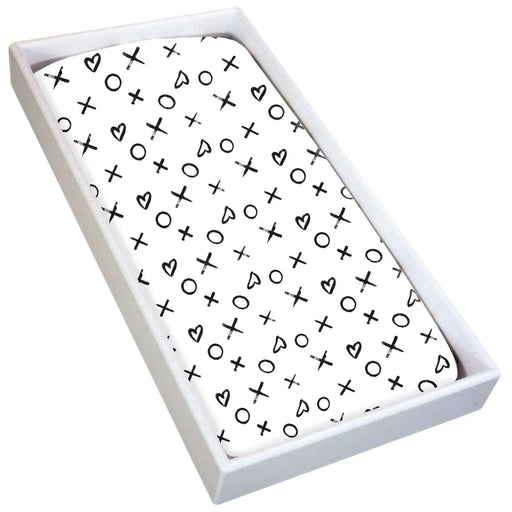 Kushies® - Kushies Flannel | Changing Pad Cover 1" - Black & White XO