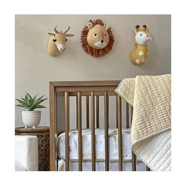 Décoration murale tête d’antilope en peluche pour chambre de bébé et d'enfant - Kendi