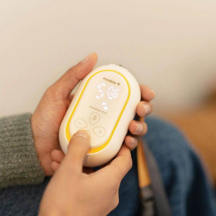Medela® Freestyle Mini™ Hands-Free Double Electric Wearable Breast Pump