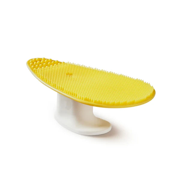 Brosse de bain en silicone Munchkin® Squeeze & Scrub avec distributeur de savon