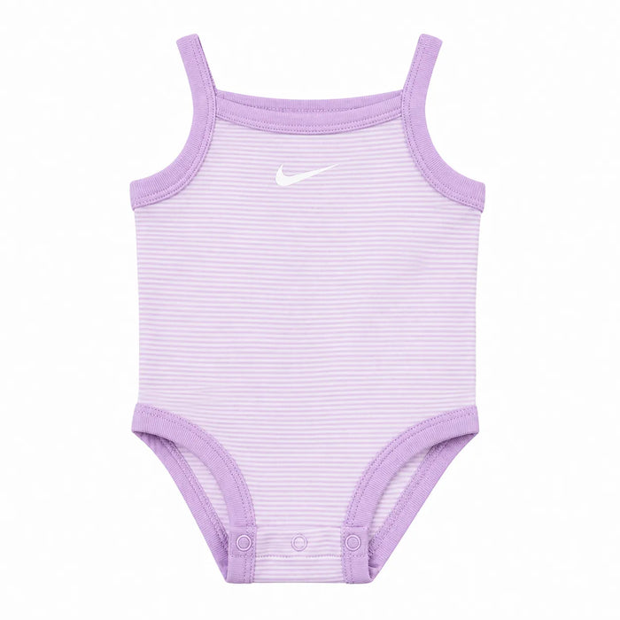 Shorts à volants 3 pièces Nike® Essentials bébé | De 0 à 24 mois