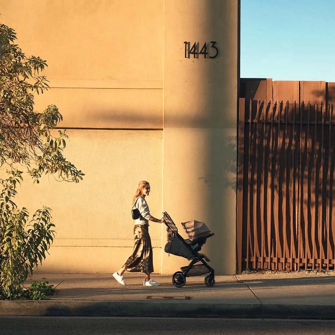 Nuna® - Nuna TRVL LX + PIPA URBN Travel System