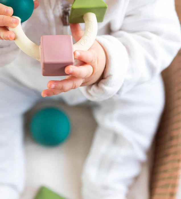 Oli & Carol - Oli & Carol Teething Ring - Soft Colors