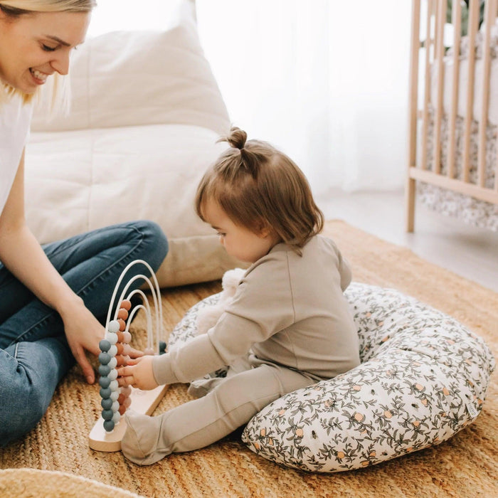 Perlimpinpin - Perlimpinpin Baby Nursing Pillow by Solange Pilote - Abeilles