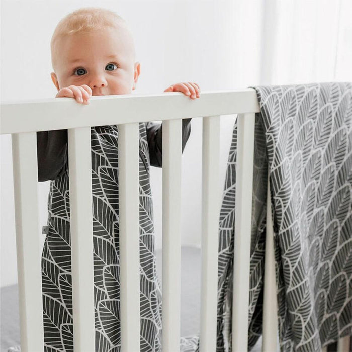 Perlimpinpin - Perlimpinpin Cotton Muslin Baby Swaddle Blanket - Grey Leaves