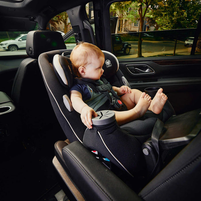 Siège auto convertible tout-en-un Safety 1st® Grow and Go™ Extend 'N Ride - Back to Black
