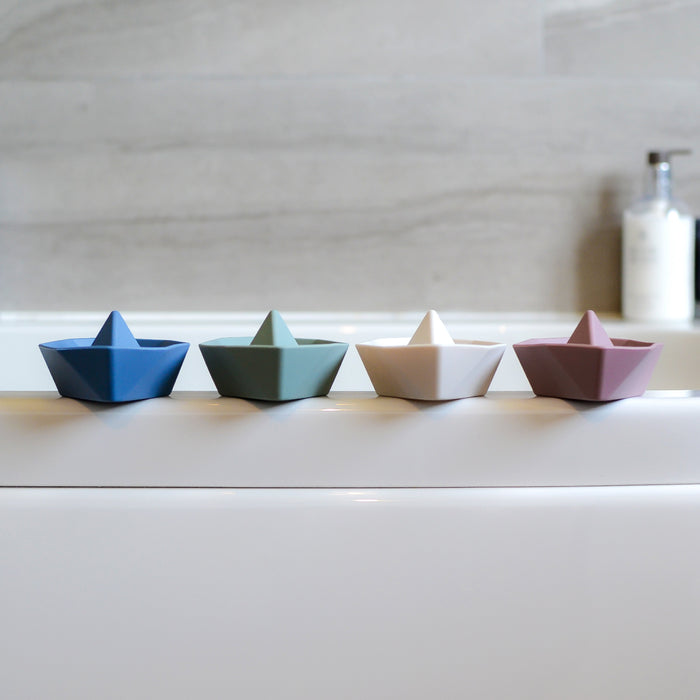 Shnuggle Stack n Sail Bath Boat Toys – along bath