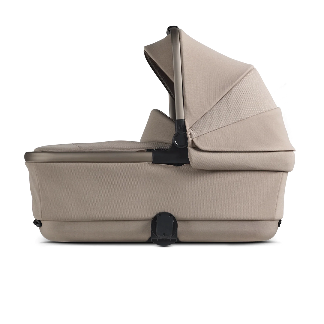 Silver Cross - Silver Cross Reef 2 First Bed Folding Bassinet