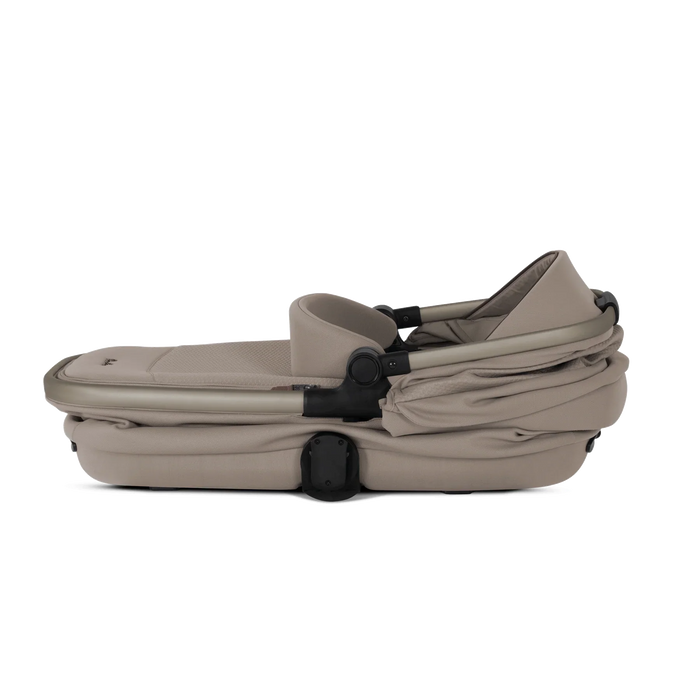 Silver Cross - Silver Cross Reef 2 First Bed Folding Bassinet