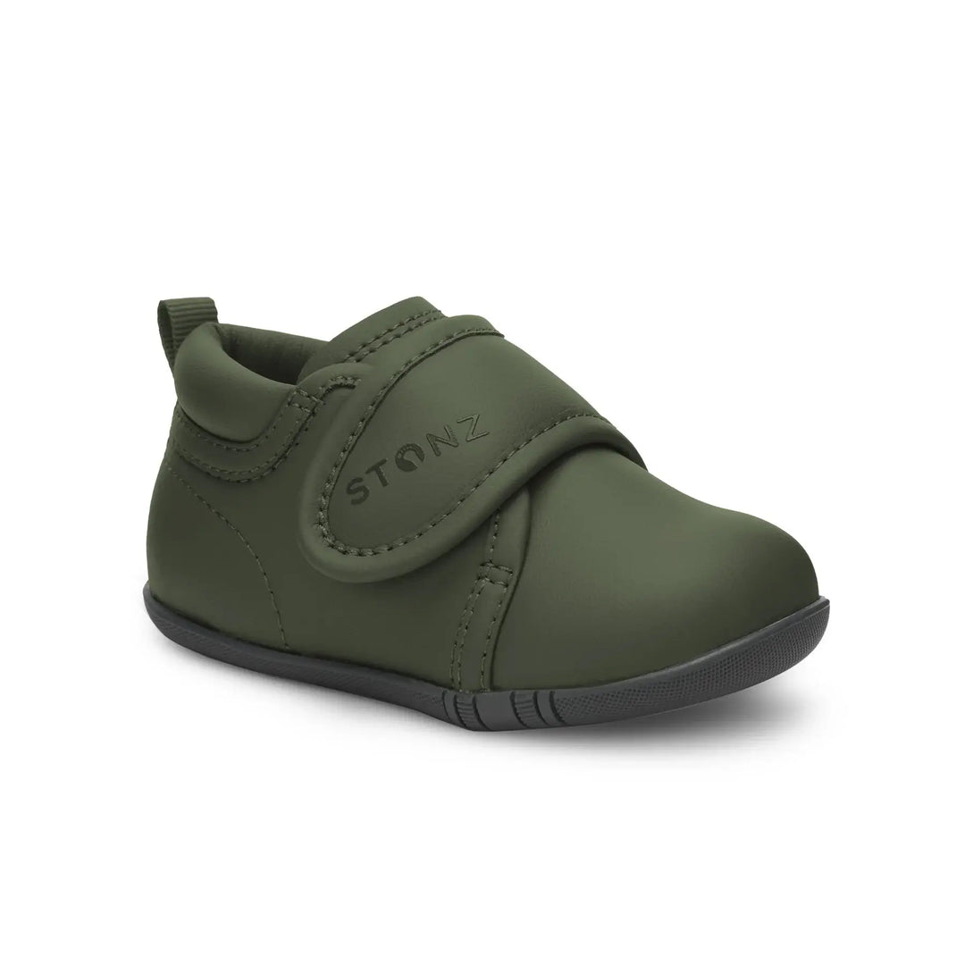 Stonz Cruiser Everyday Cypress kids' shoe in olive green shown on a white background.